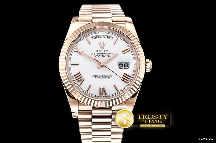0912 RDD0218A – DayDate 40mm Casual 690